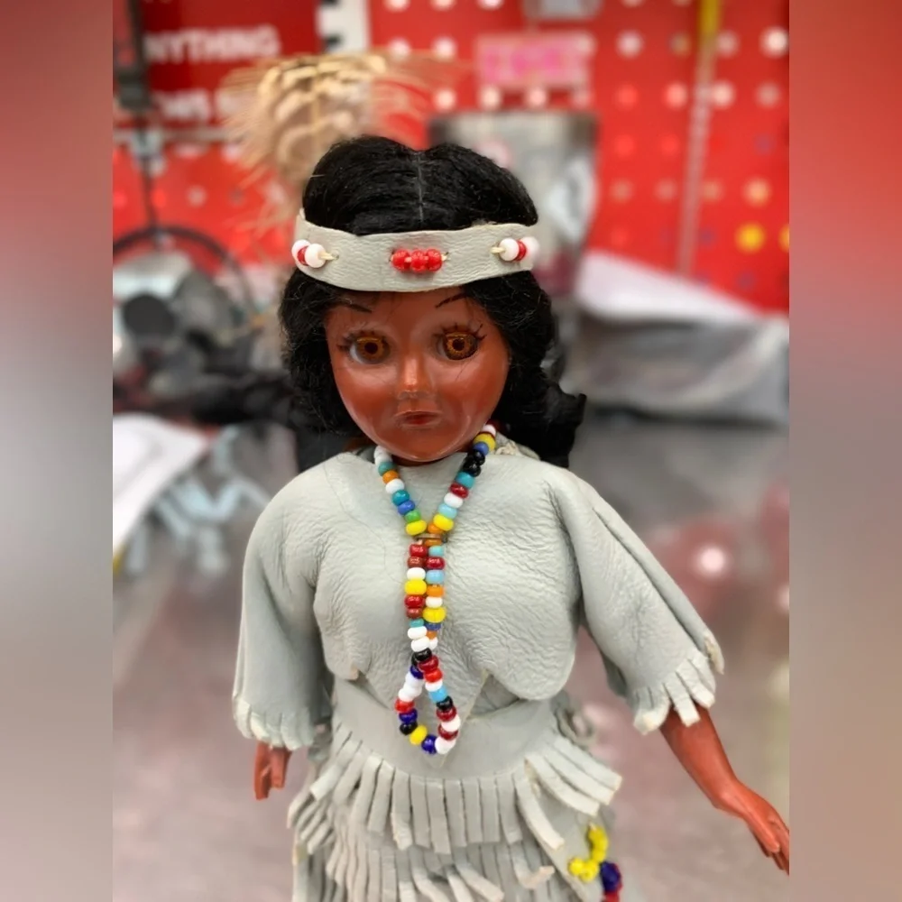 2 Vintage Carlson Dolls Native American Indian Indigenous Dolls, one w/ papoose